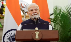 Read more about the article Digital Arrest: पीएम मोदी ने ऑनलाइन धोखाधड़ी के खिलाफ चेतावनी दी