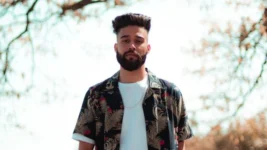 Read more about the article गायक AP Dhillon पर हमला : भारतीय मूल के एक कनाडाई नागरिक की गिरफ्तारी, दूसरा आरोपी अब भी फरार।